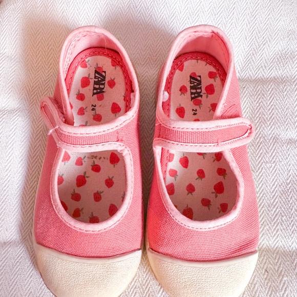 Zara BabyGirl Cotton Mary Jane Shoes - Picture 3 of 3